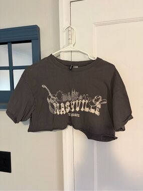 Divided Charcoal Cropped Graphic Tee - Nashville Print